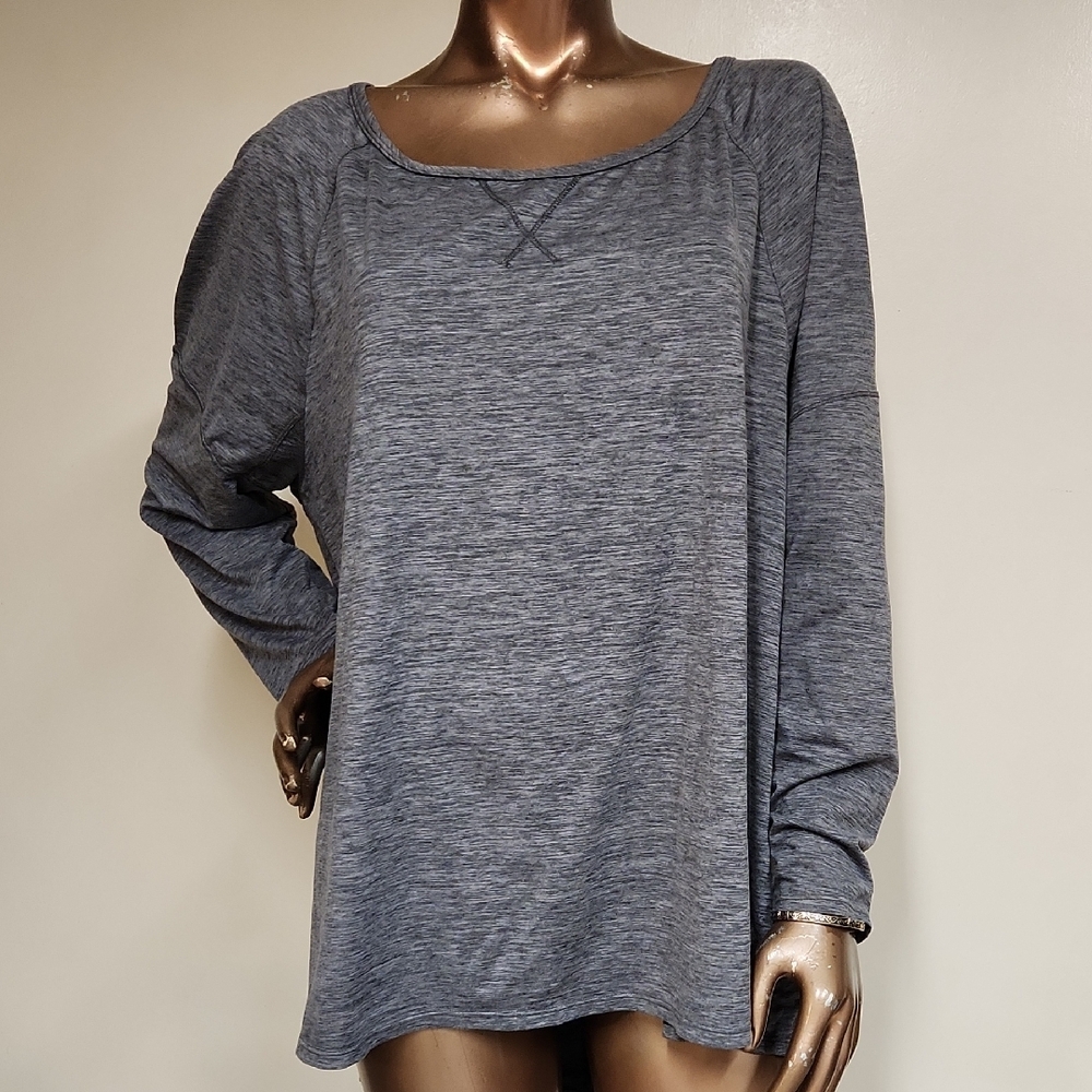 Women's Gray Long Sleeve Top